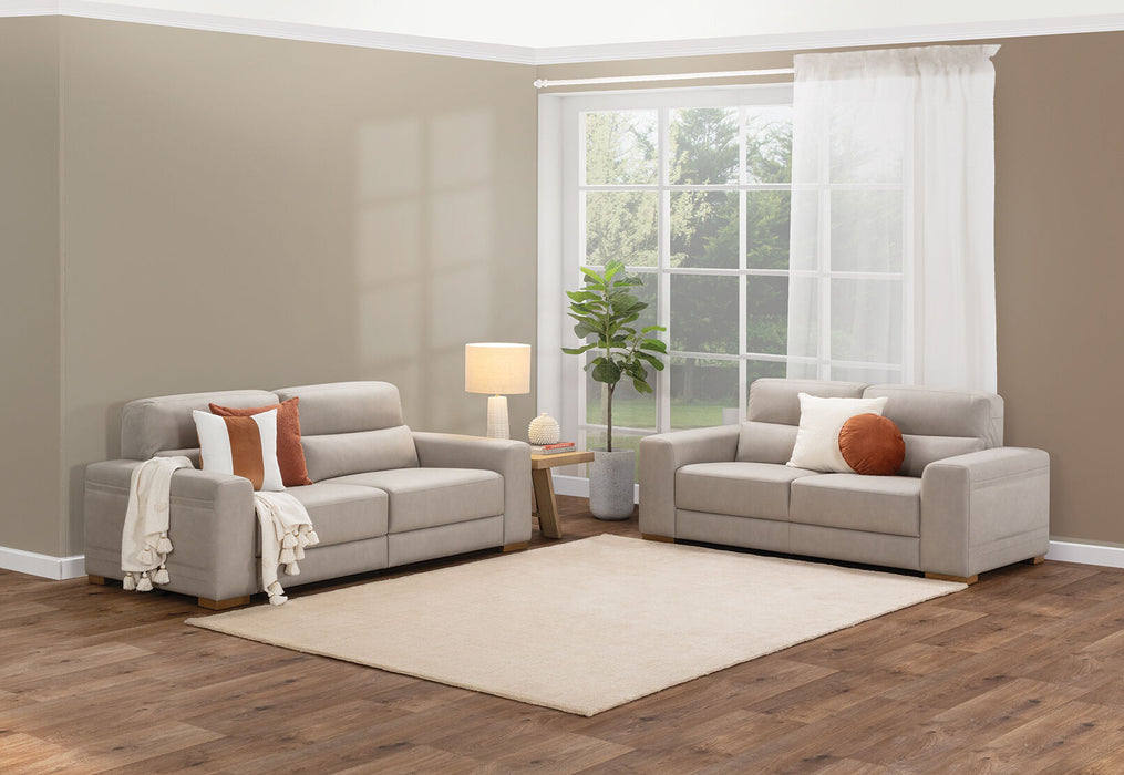 Eliana Loveseat