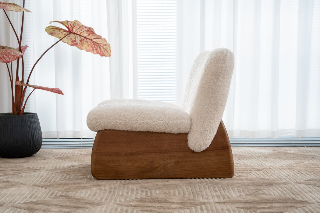 Dina Accent Chair