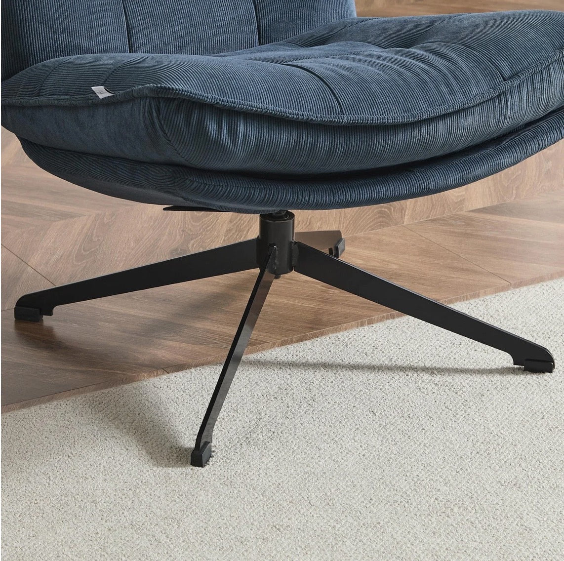 Nysera Swivel Chair-zoom-6