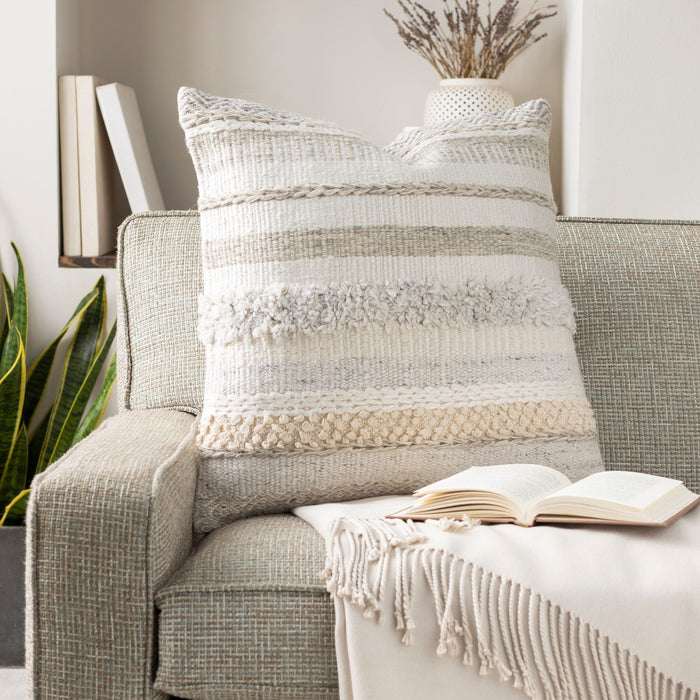 Lorens Pillow